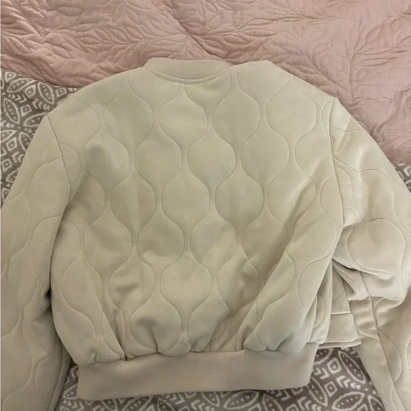 Zara Beige Quilted Bomber Jacket - Picture 4 of 5